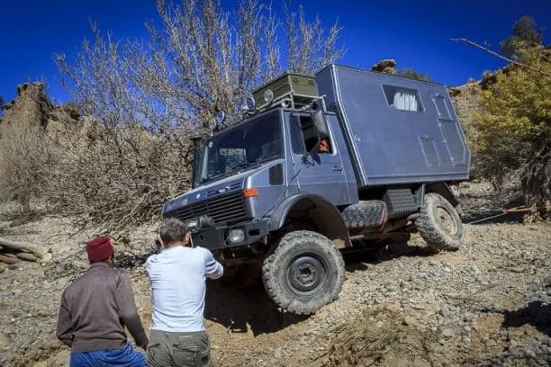 Unimog roll and self recovery