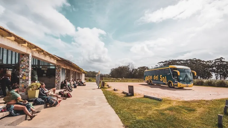The bus dropping of passengers at Cabo Polonio visitors centre