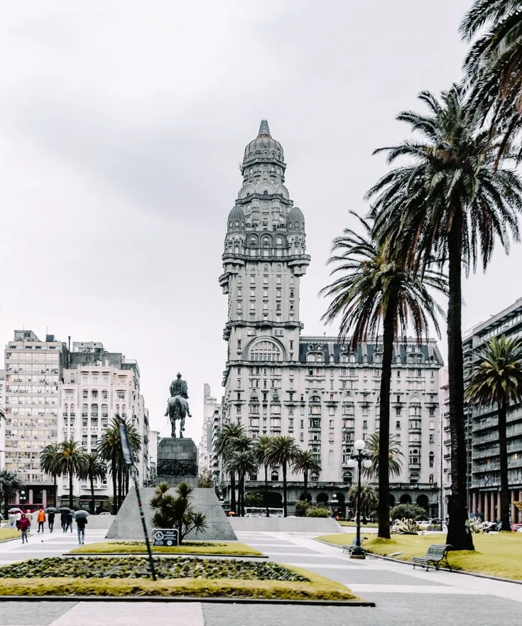 A day trip to Montevideo from Buenos Aires