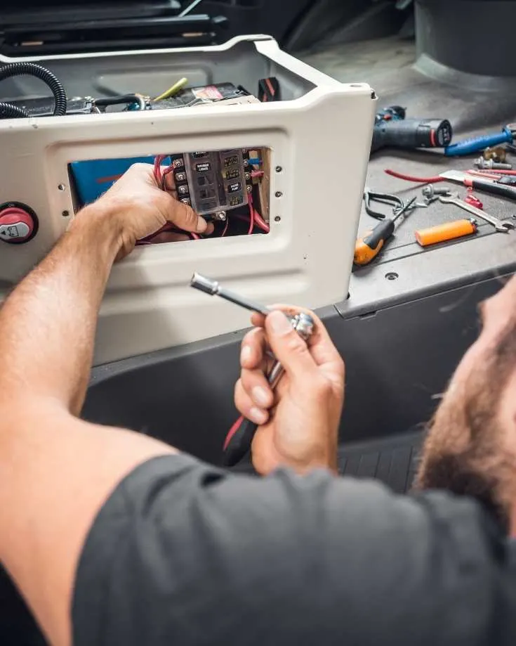 Fitting solar charge controllers in an RV is a relatively simple task