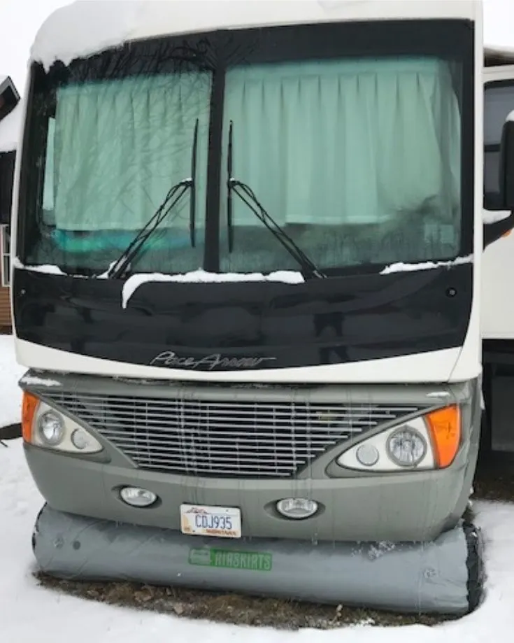 Airskirts Inflatable RV Skirting on a Motorcoach RV