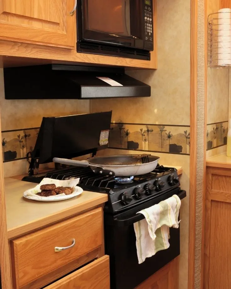 Familiarize Yourself With Your RV’s Kitchen
