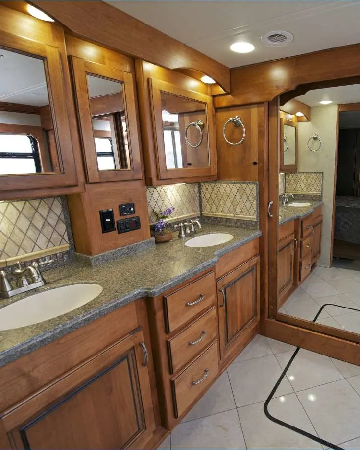 RV Bathroom Cleaning Tips