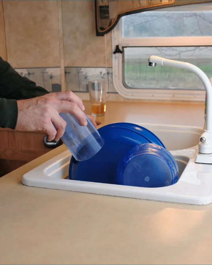 RV Kitchen Cleaning Tips