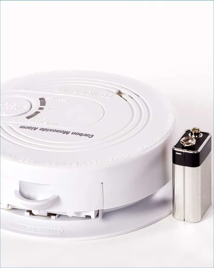 how to replace a battery in a carbon monoxide detector in an RV